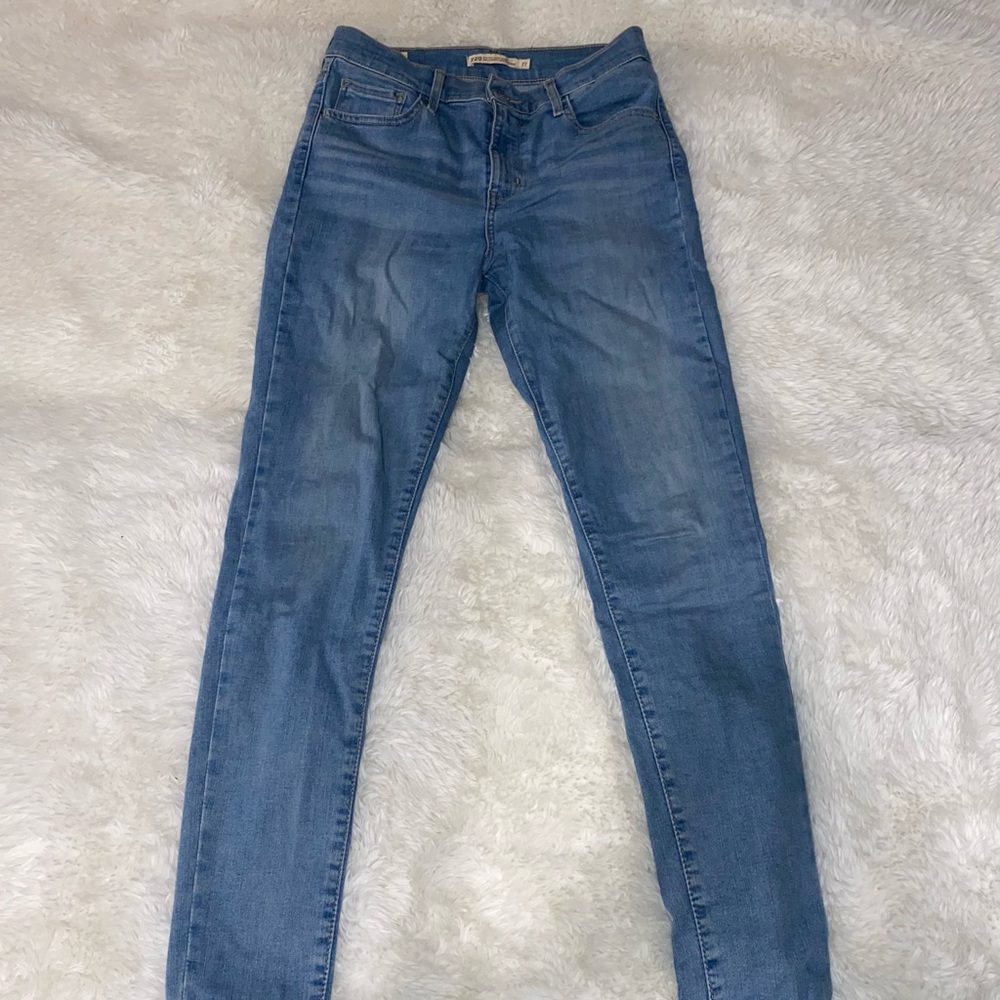 Levi jeans